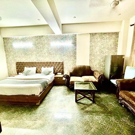ניו דלהי Hotel Pushpanjali מראה חיצוני תמונה