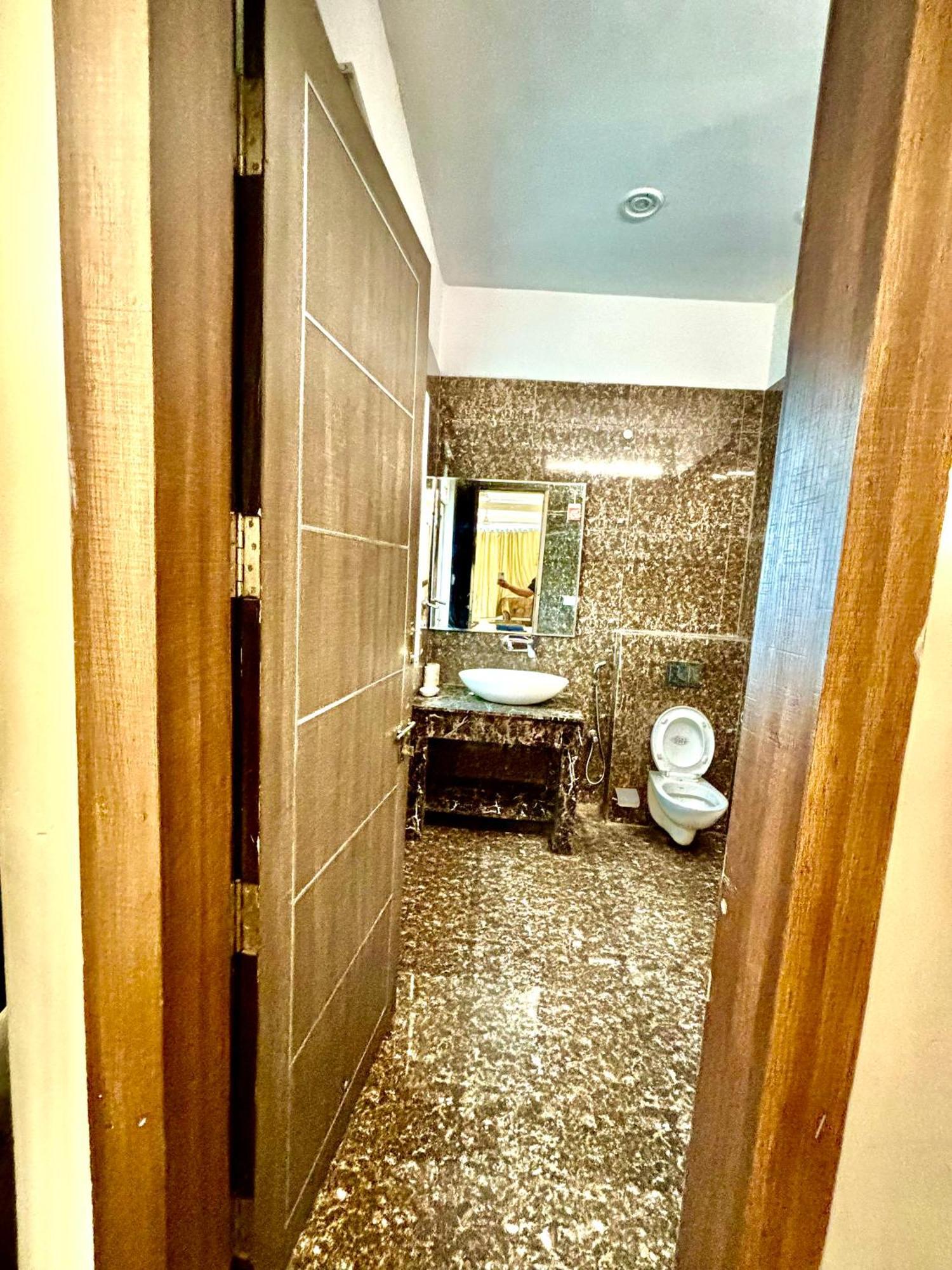 ניו דלהי Hotel Pushpanjali מראה חיצוני תמונה